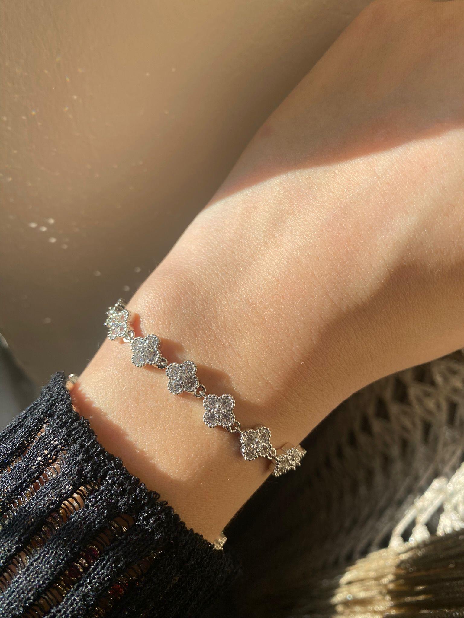 Ful Taşlı Yonca Çelik Bileklik