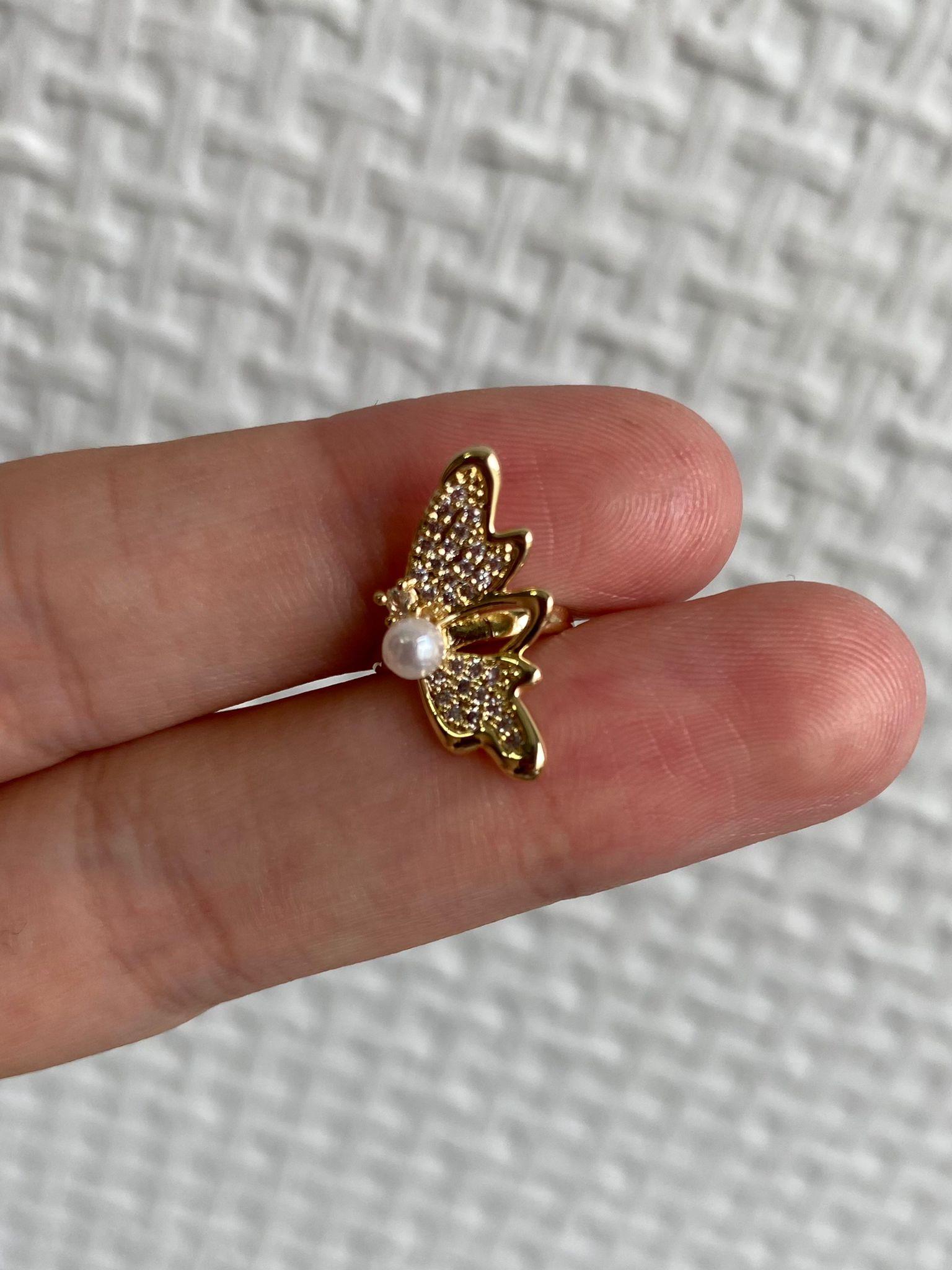 İnci Detay Taşlı Kelebek Gold Kıkırdak Küpe
