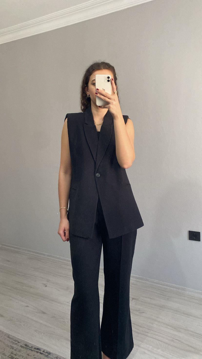 Siyah Kruvaze Yaka Vatkalı Yelek Arka Bel Lastikli Salaş Pantolon İkili Takım