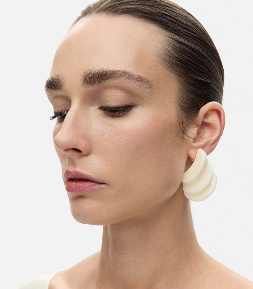 Tasarım Ekru Kemik Sarmal Küpe