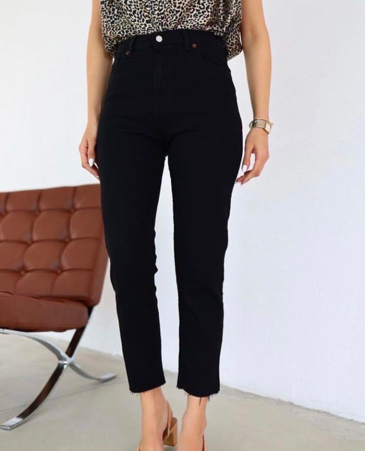 Yüksek Bel Kesik Paça Boyfit Siyah