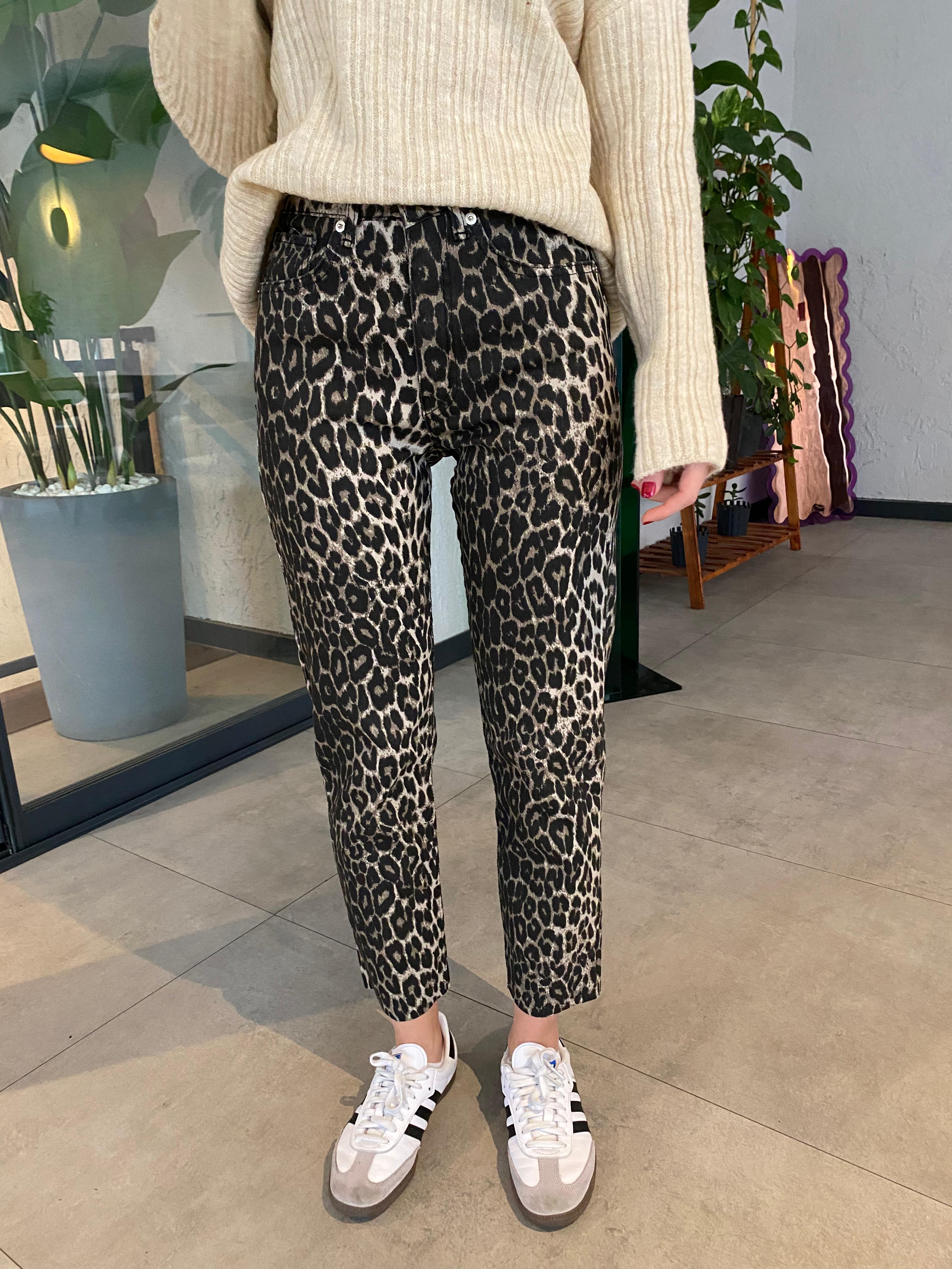 ZR Yüksek Bel Likralı Kesik Paça Boyfit Jean Leopar