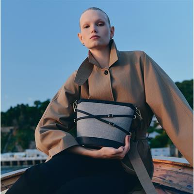 Glacier Canvas Bucket Bag - Deep Navy