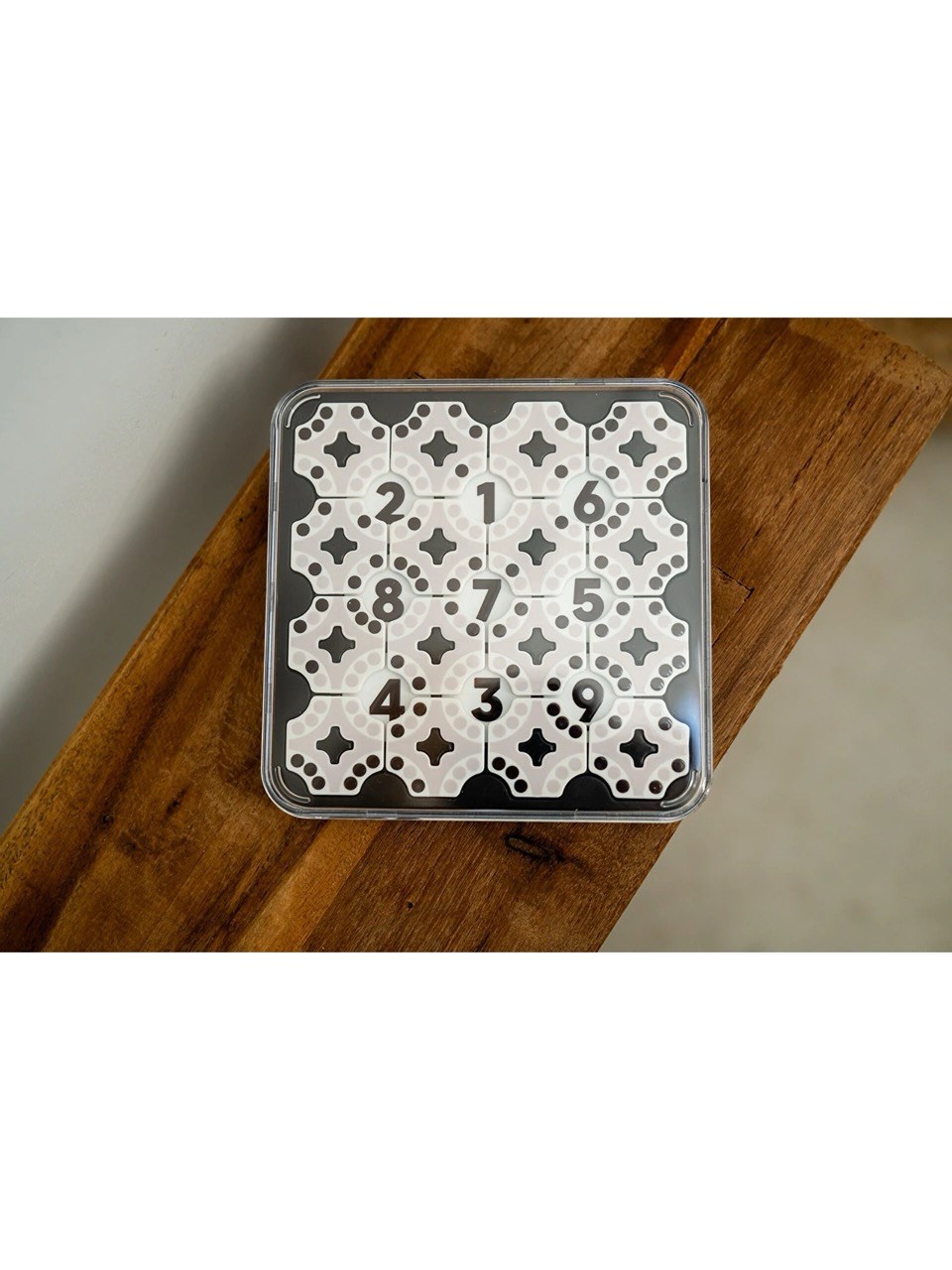 Smart Games Quantum- 2 in 1 puzzle