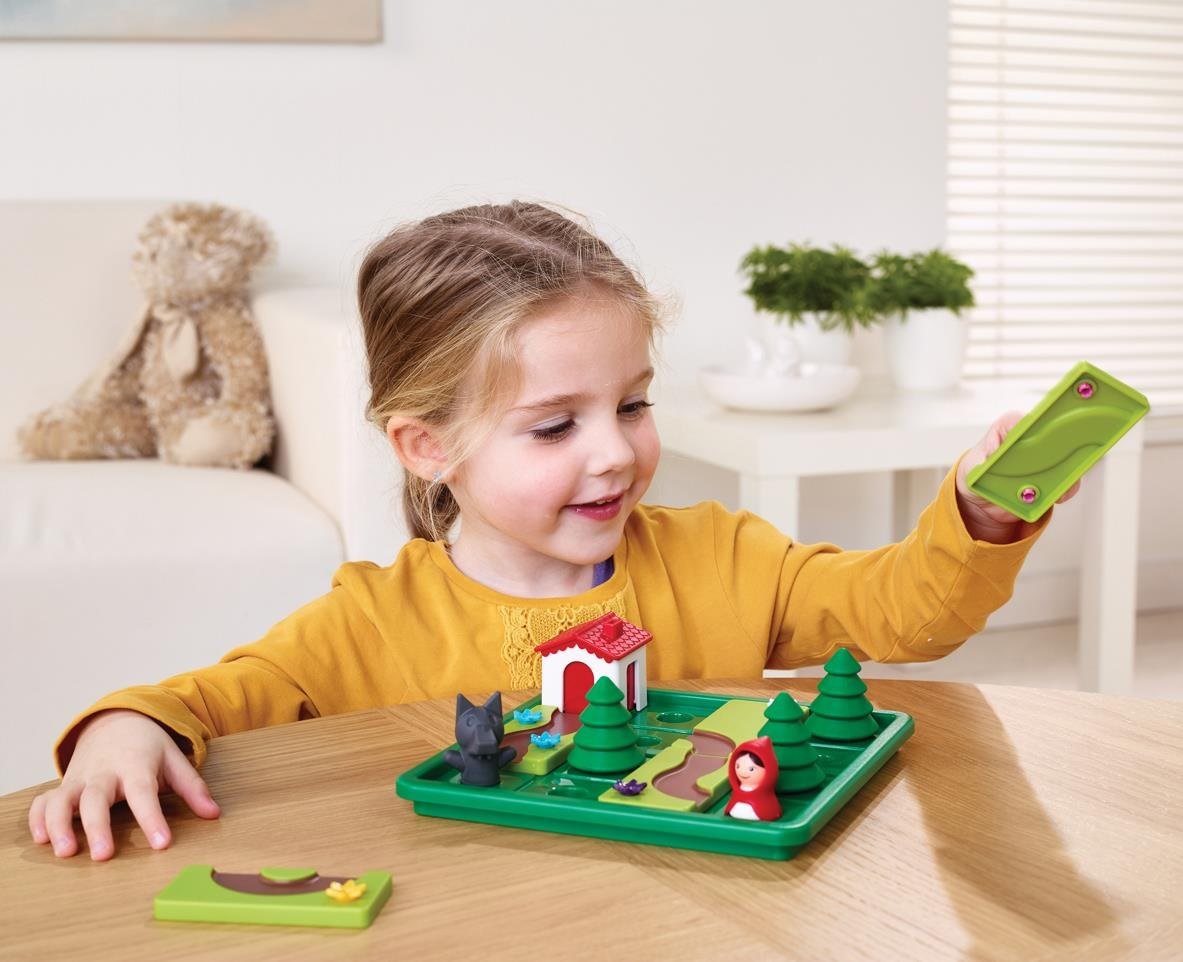 Smart Games Little Red Riding Hood Kutu Oyunu
