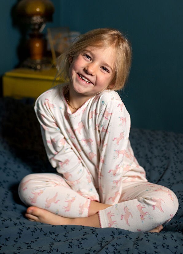 Antebies Unicorn Masalı Pembe Desenli Uzun Kollu Taytlı Kız Çocuk Pijama Takımı