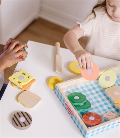 Melissa &  Doug Ahşap Gıdalarımız Sandviç Set (17 Parça)