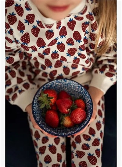 Antebies Çilek Tarlası Kız Çocuk Sweatshirt Tayt Set