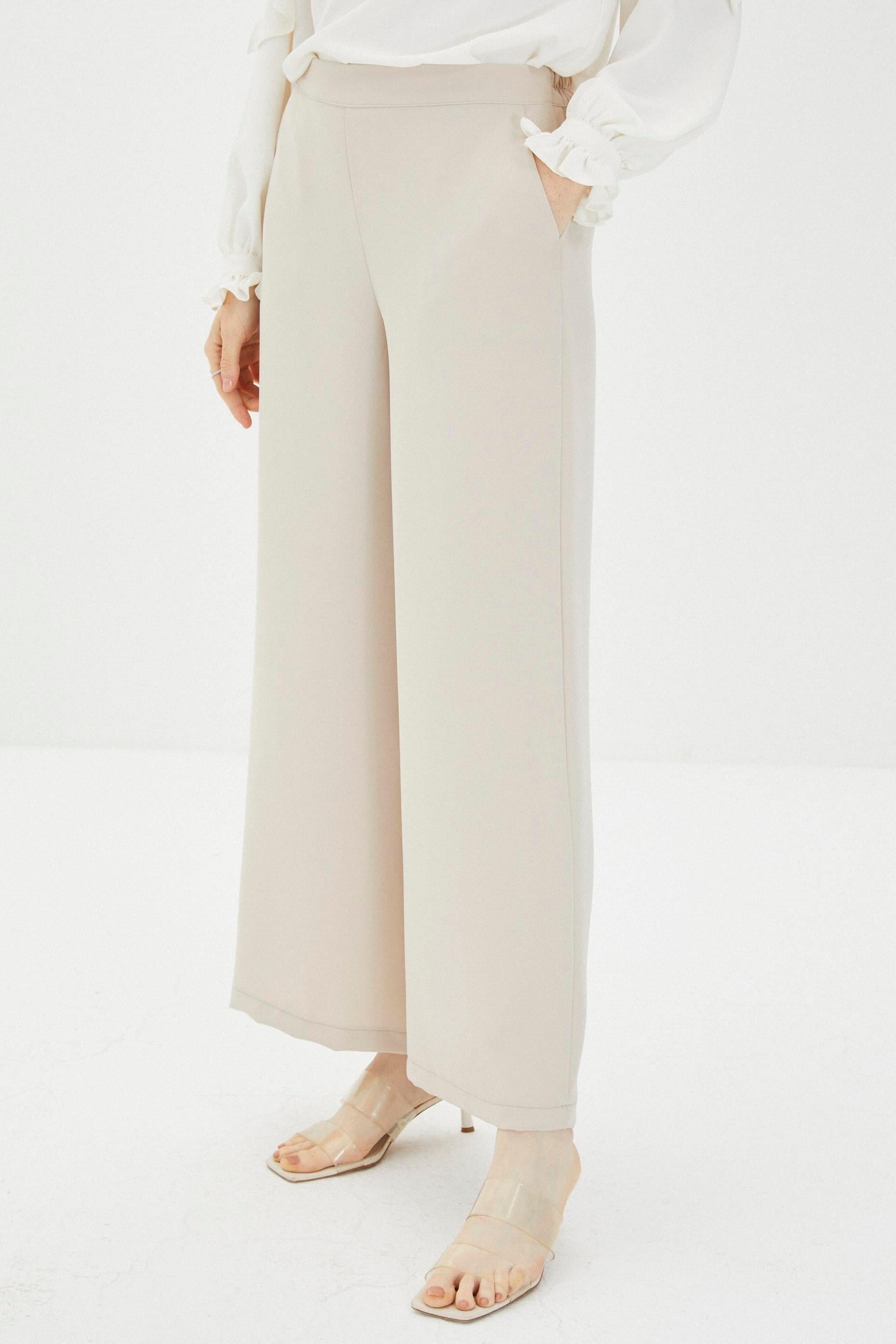 Bol Paça Bej Kumaş Pantolon