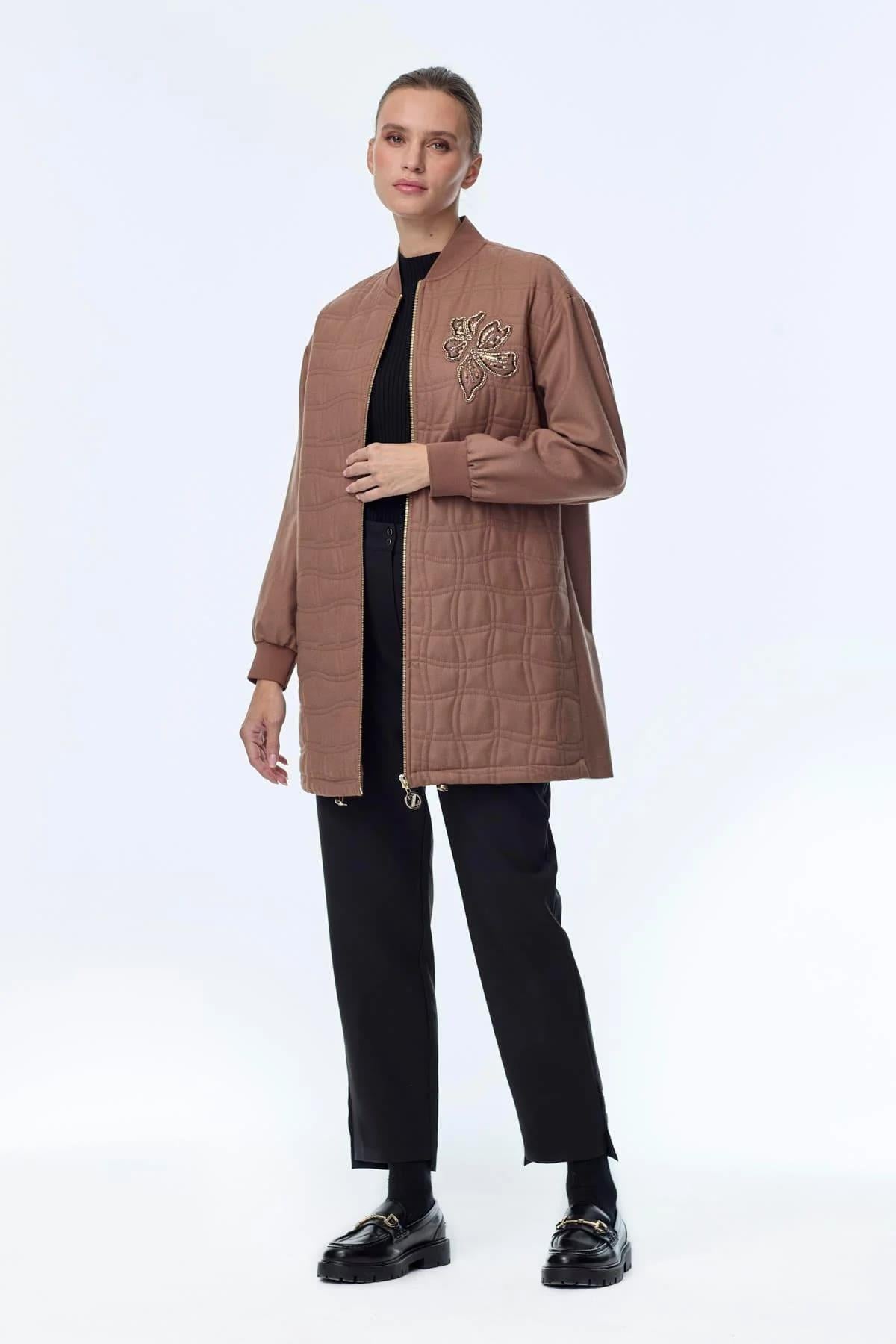 Kapitone Desenli Fermuarlı Kahve Ceket C-0150