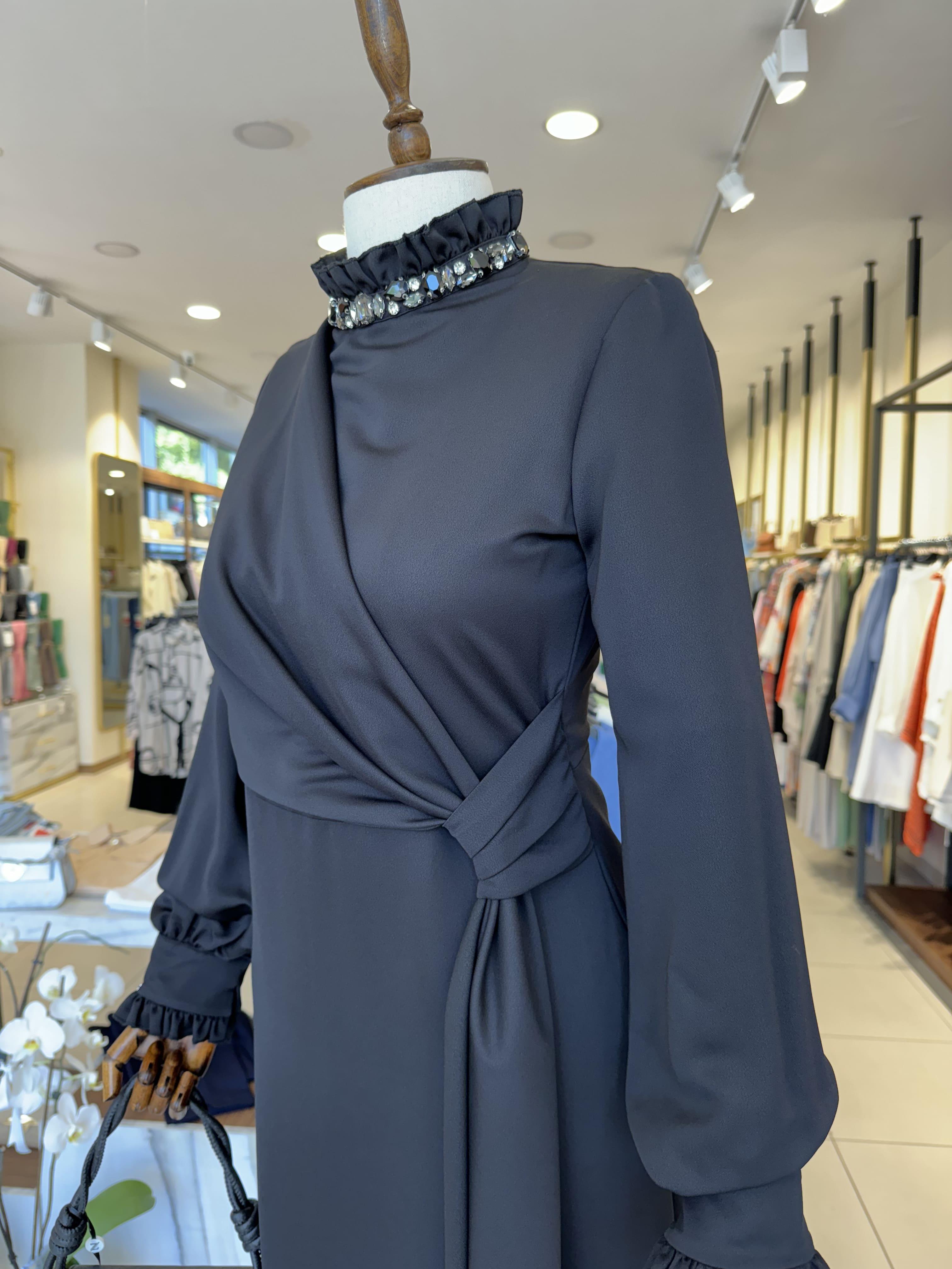 Yaka Taş Detaylı Siyah Abiye 0371