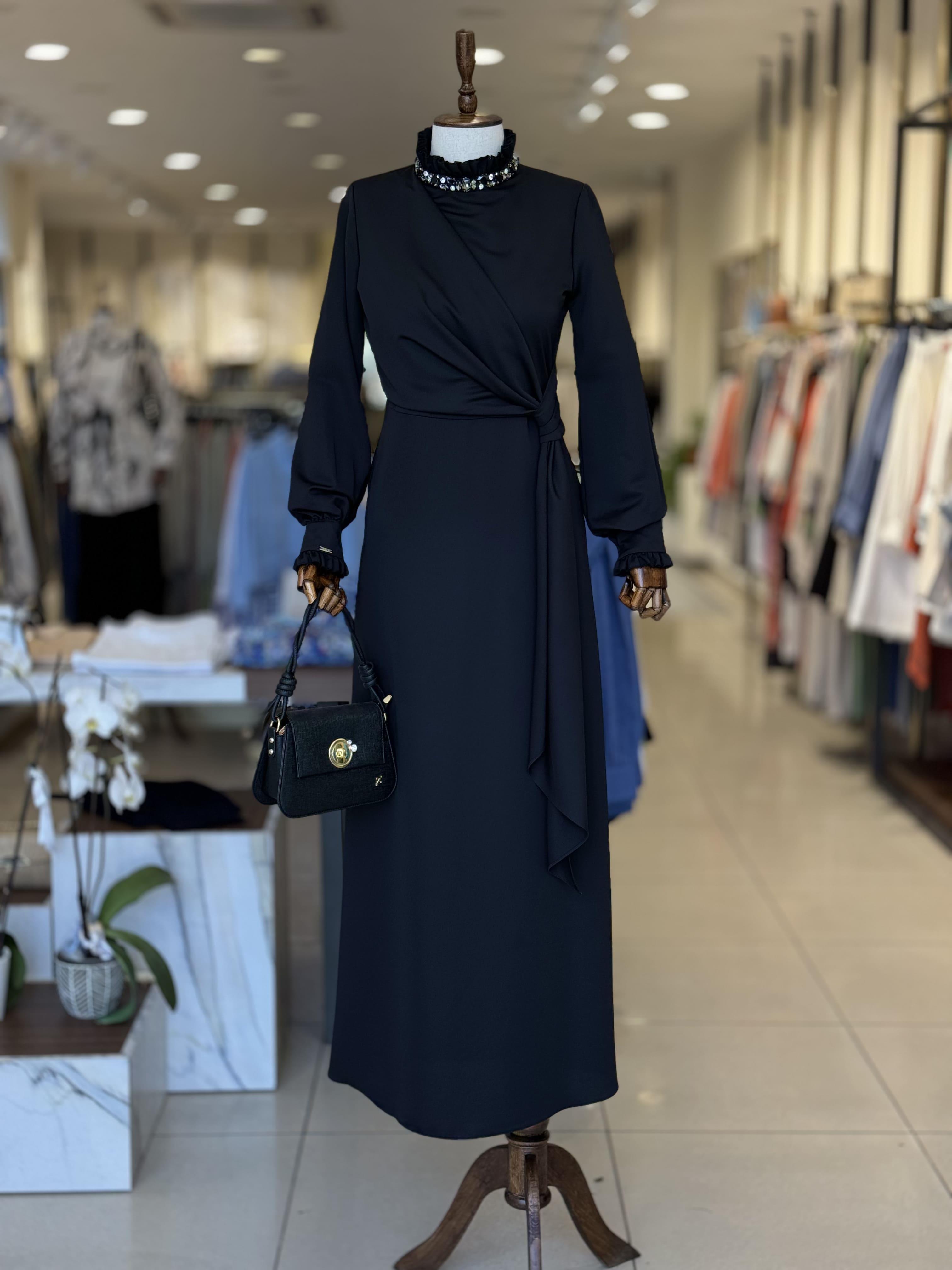 Yaka Taş Detaylı Siyah Abiye 0371