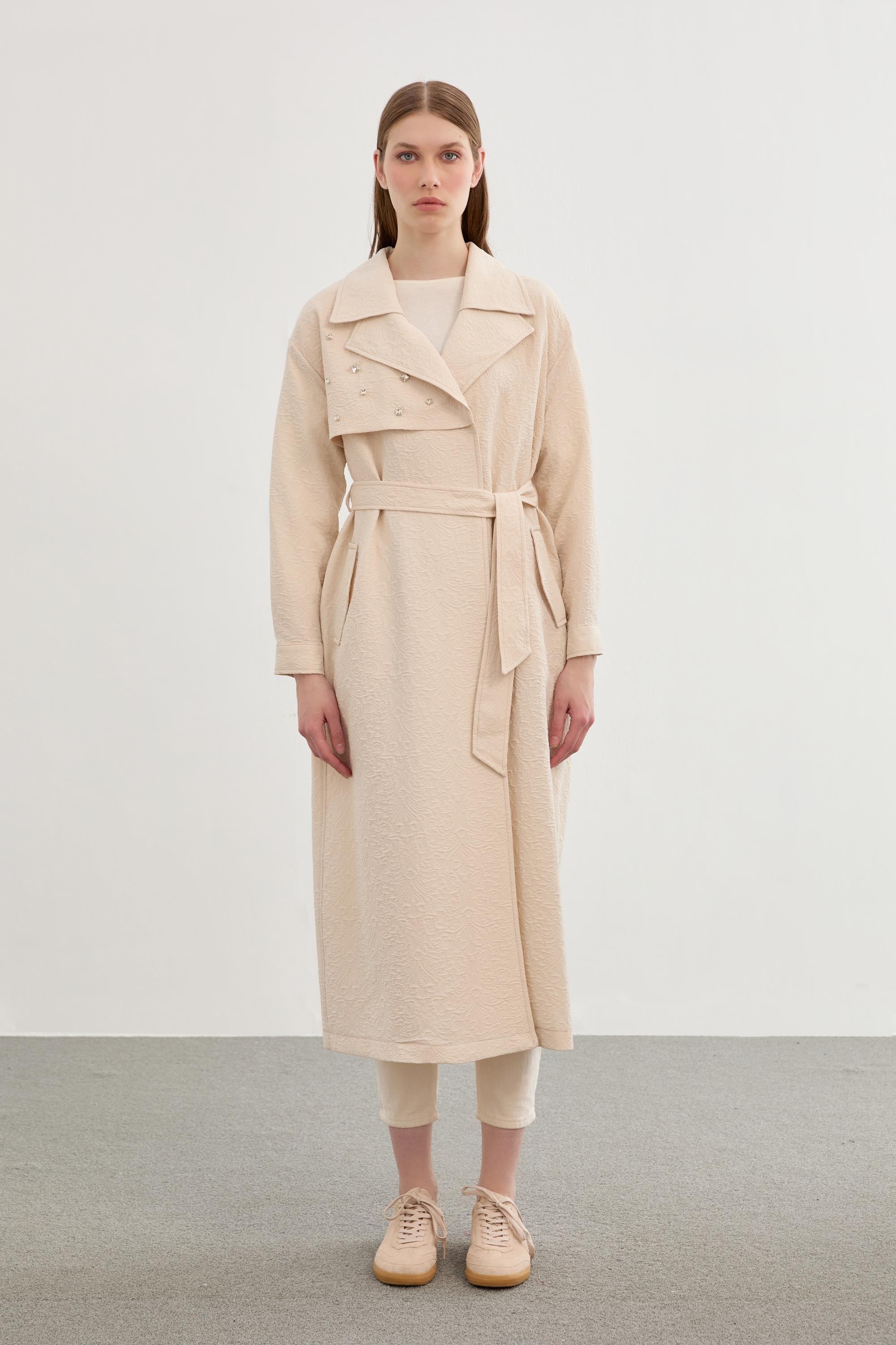 Aksesuar Detaylı Bej Giy Çık 13489