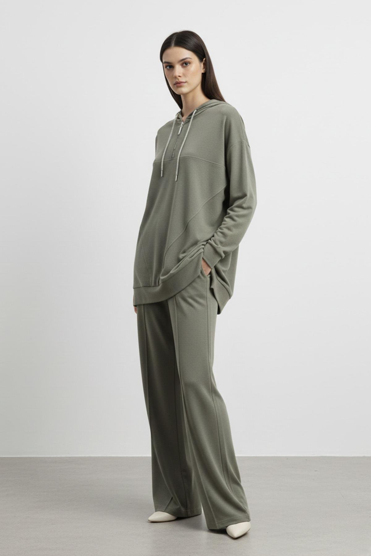 Rahat Kesim Kapüşonlu Sweatshirt ve Pantolon Takımı Haki 14411