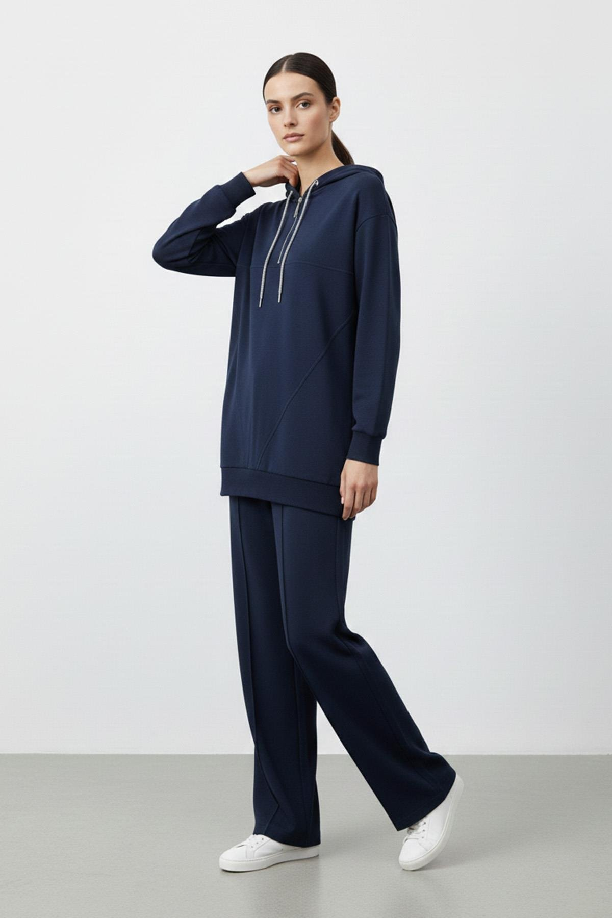 Rahat Kesim Kapüşonlu Sweatshirt ve Pantolon Takımı Lacivert 14411