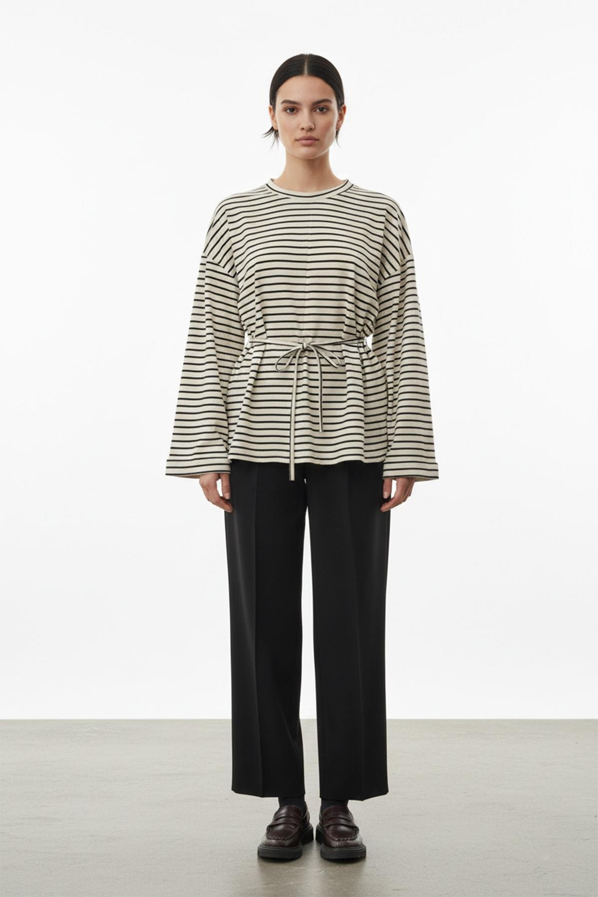 Uzun Kollu Çizgili Belden Bağlamalı Rahat Kesim Siyah Tunik 32484