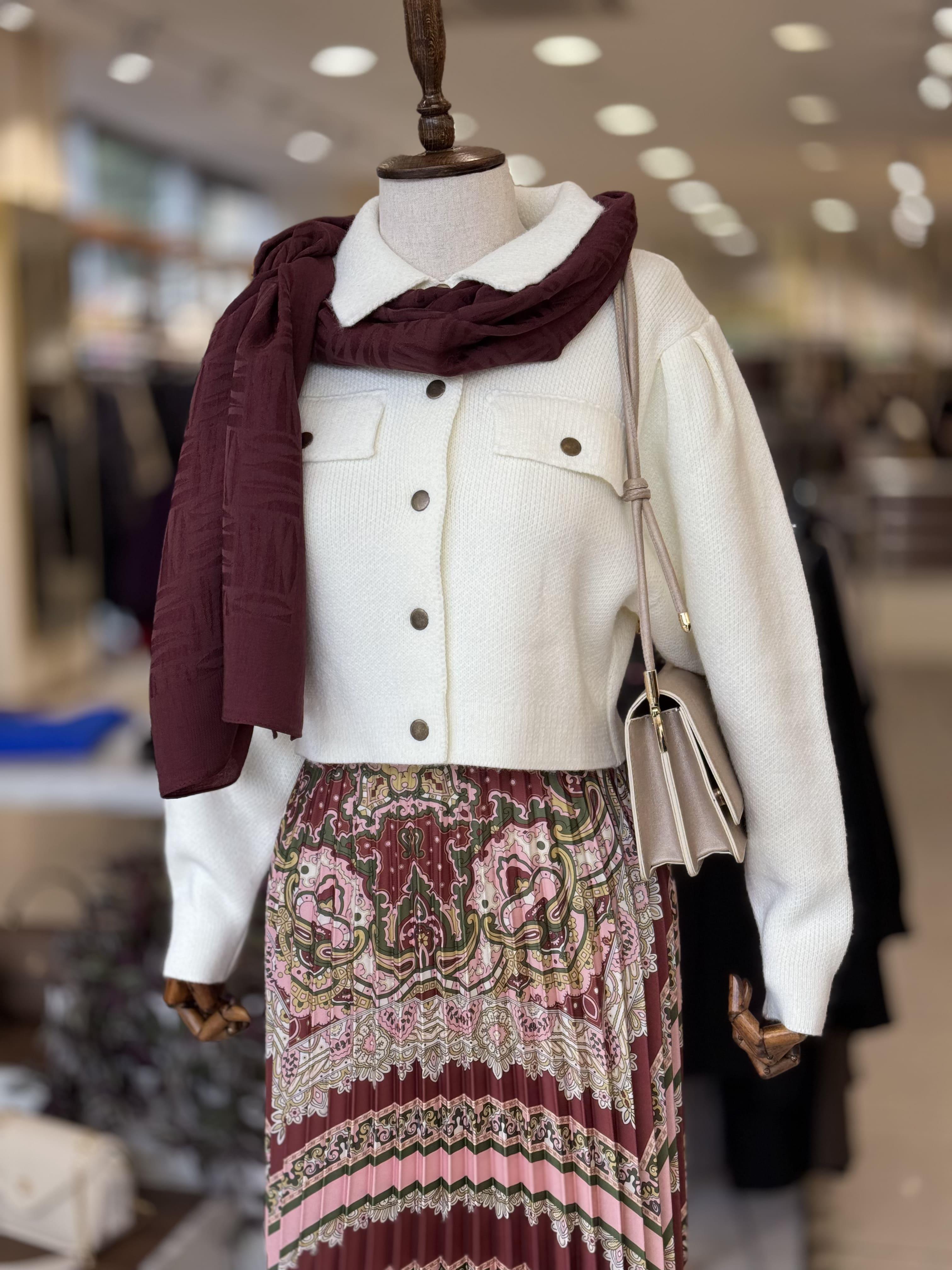 Çıtçıt Detaylı Ekru Triko Hırka 4139