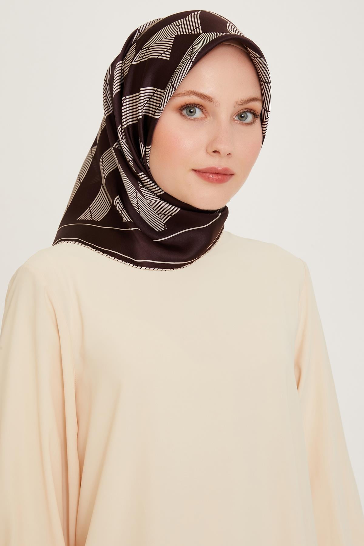 DJ SAF İPEK EŞARP 9255D