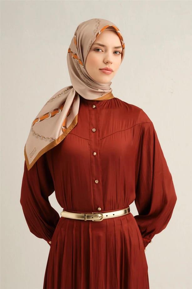 ARMİNE DESENLİ SAF İPEK TWİLL EŞARP 9346