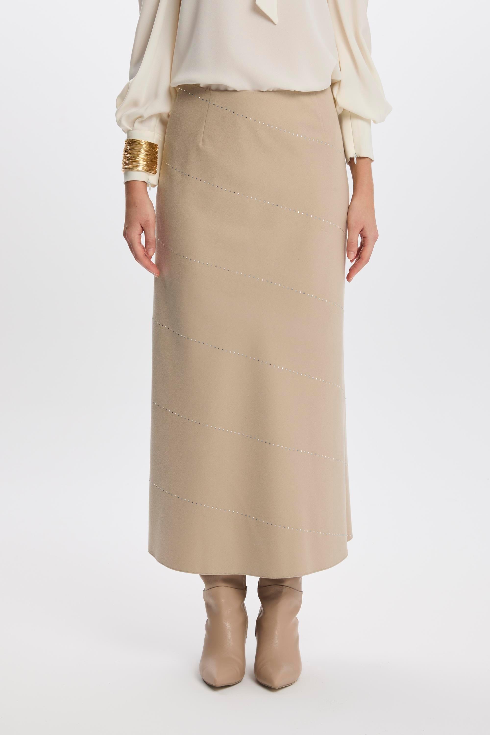 Şerit Detaylı Bej Etek 0165