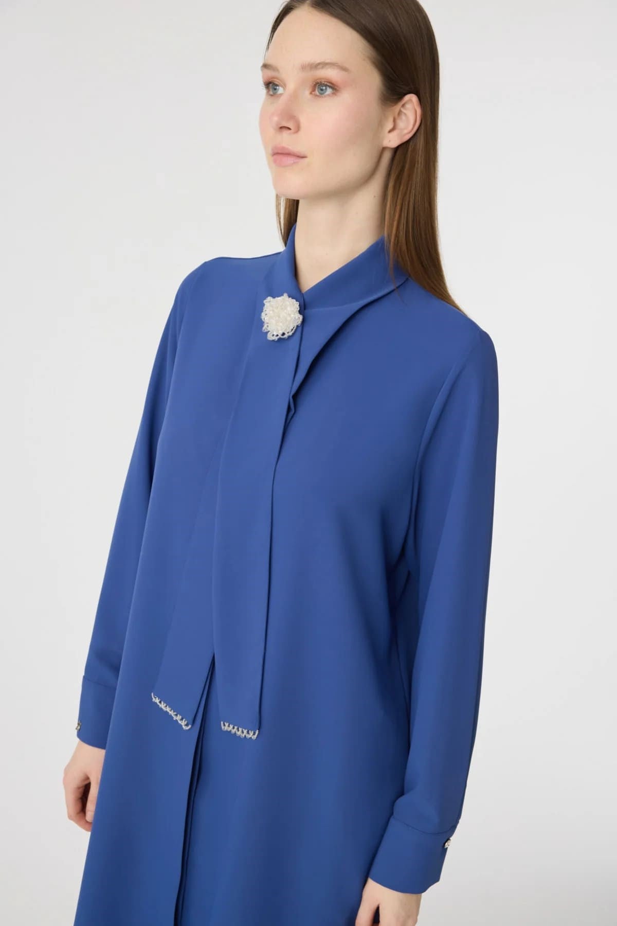 Yaka Broş Detaylı İndigo Tunik 1672