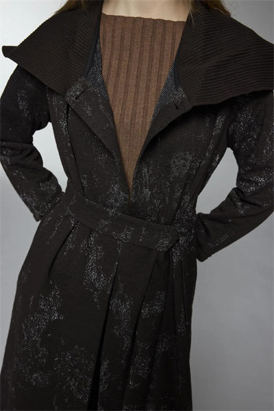 0028 BLUFF HIRKA 38-46