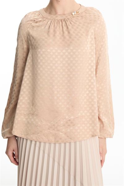 Jakarlı Aksesuar Detaylı Bej Bluz B-0118