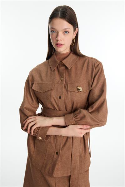 Broş Detaylı Kuşaklı Taba Ceket C-0158