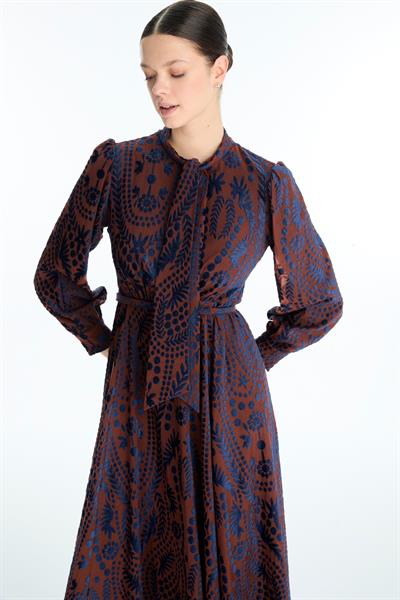 Desenli Fiyonk Yaka Detaylı Lacivert/Kiremit Elbise E-0536