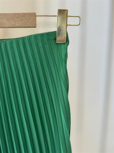 Piliseli Saten Yeşil Etek 1352