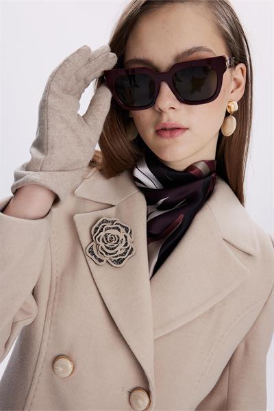 Kruvaze Yaka Aksesuar Detaylı Latte Kaşe Kaban 13613