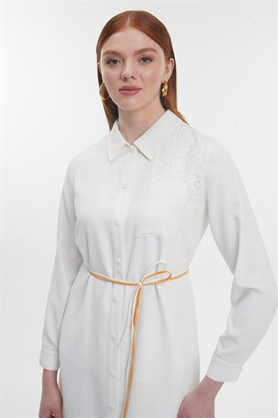 GÖMLEK YAKA DANTEL DETAYLI EKRU UZUN TUNİK 1451