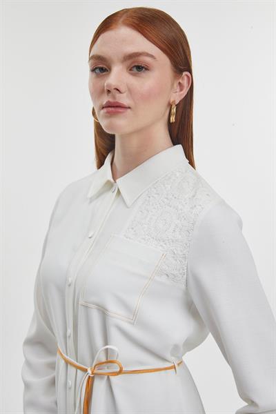 GÖMLEK YAKA DANTEL DETAYLI EKRU UZUN TUNİK 1451