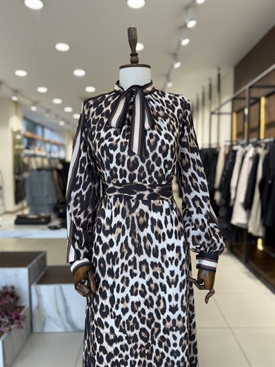 Kuşak Detaylı Leopar Desenli Elbise 1655
