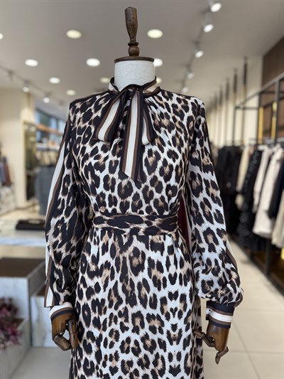 Kuşak Detaylı Leopar Desenli Elbise 1655