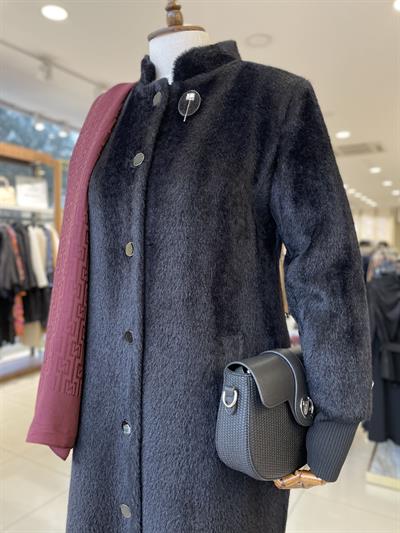 Düğme Detaylı Angora Siyah Kaban 5010