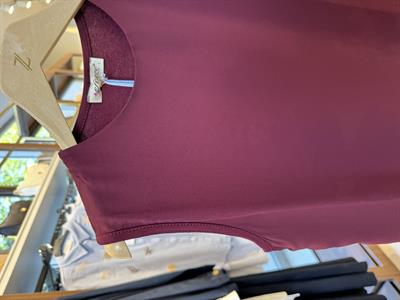 869 ÖNÜ ŞİFONLU KOLSUZ İÇLİK