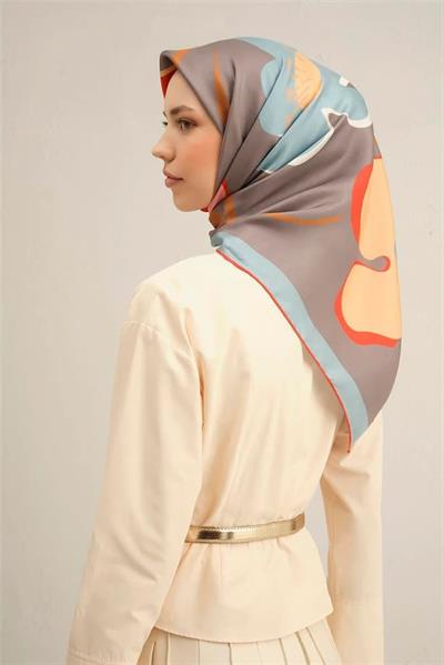ARMİNE DESENLİ SAF İPEK TWİLL EŞARP 9317