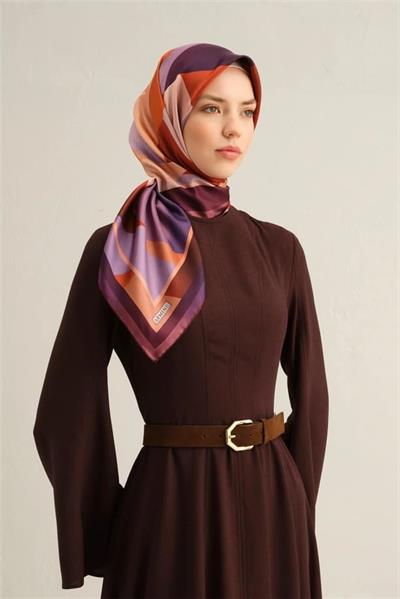 ARMİNE DESENLİ SAF İPEK TWİLL EŞARP 9331