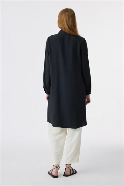 Yaka Detaylı Siyah Tunik 1657