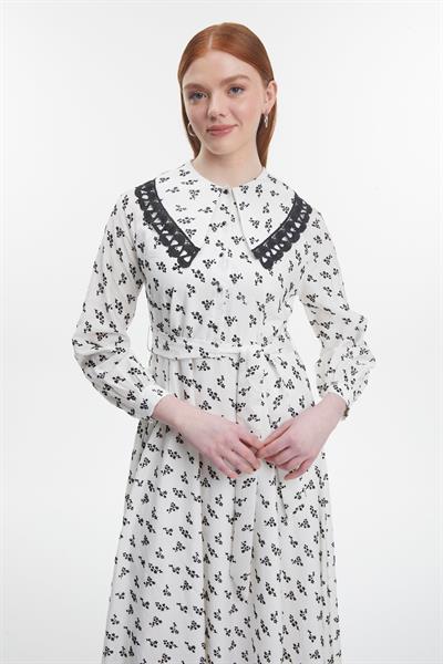 BEBE YAKA DANTEL İŞLEMELİ KUŞAKLI 0500
