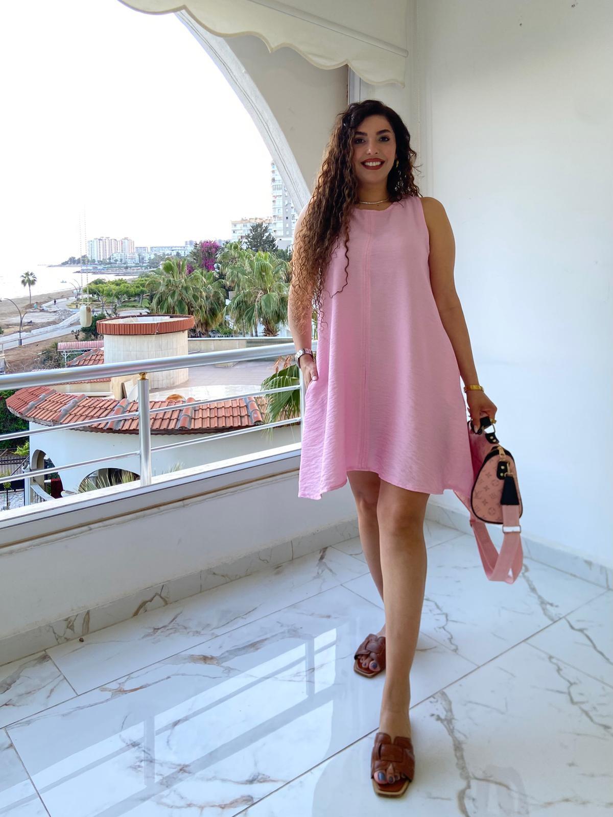 Pembe Aerobin Askılı Elbise
