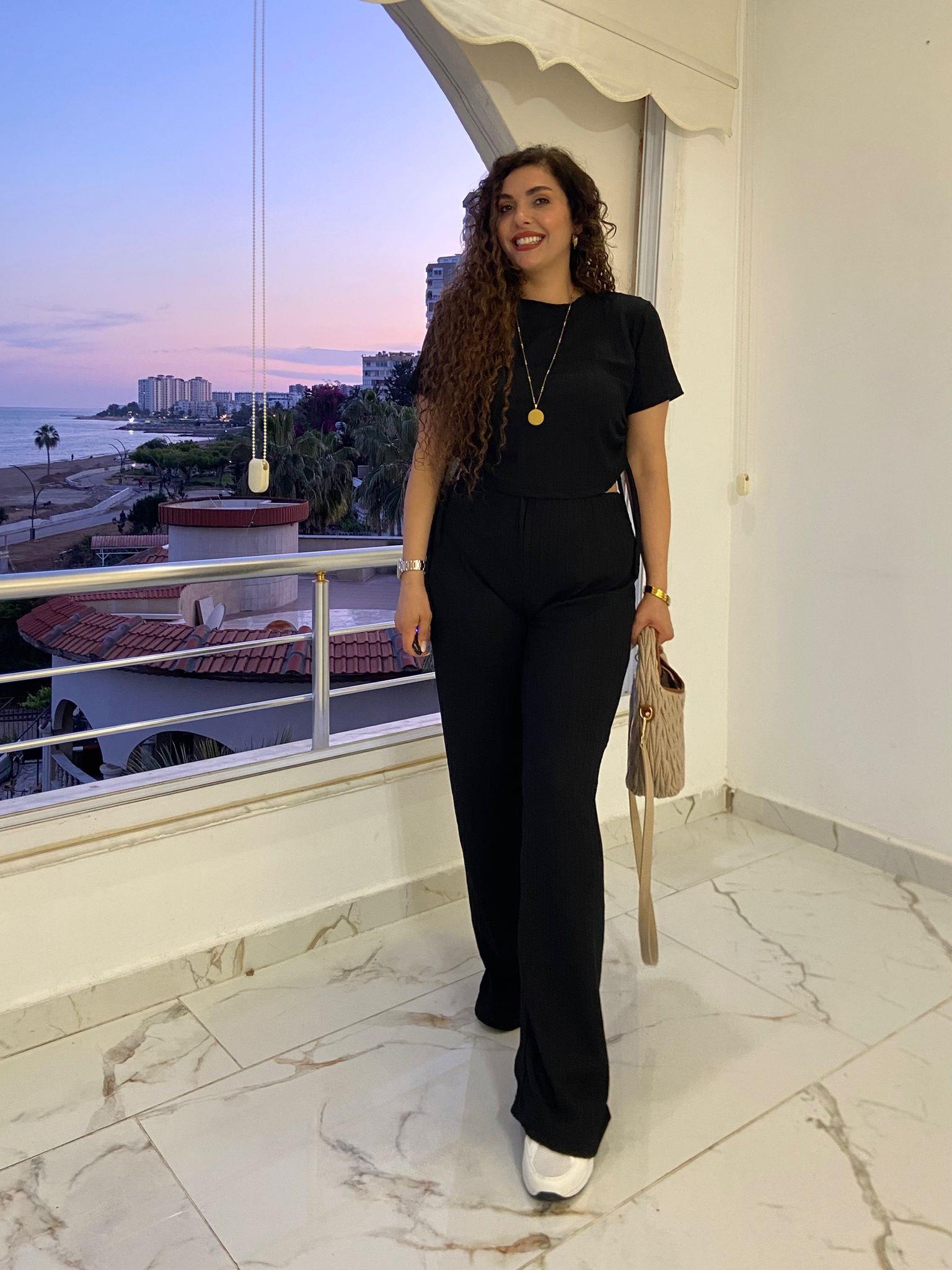 Siyah Büzgülü Takım