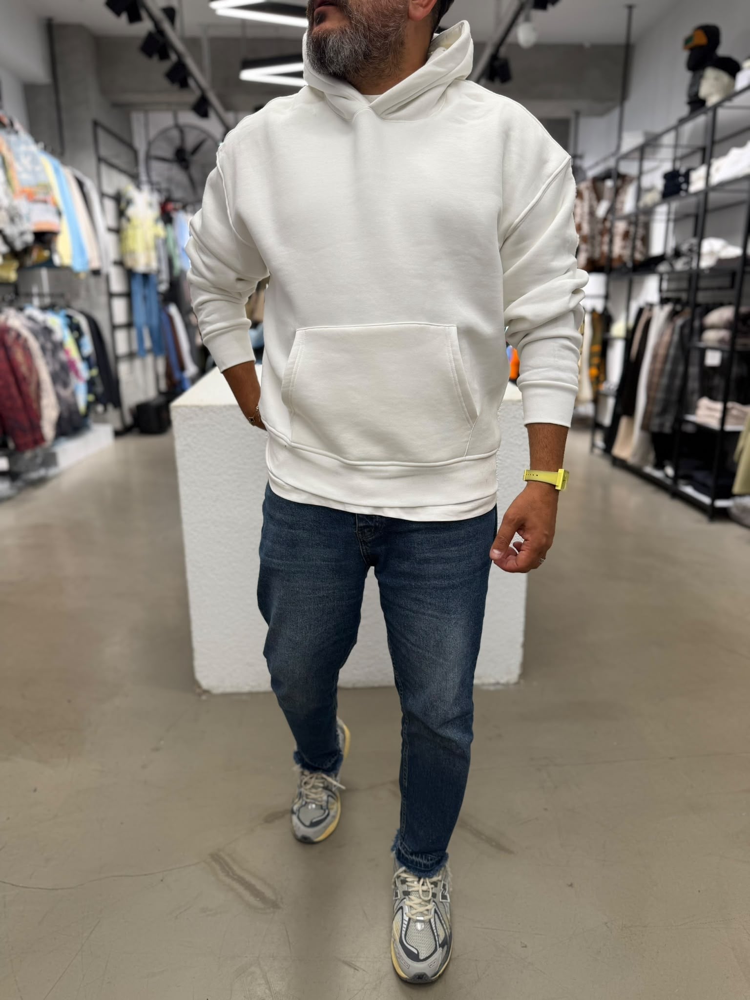 Basic Kapüşonlu Sweatshirt Beyaz