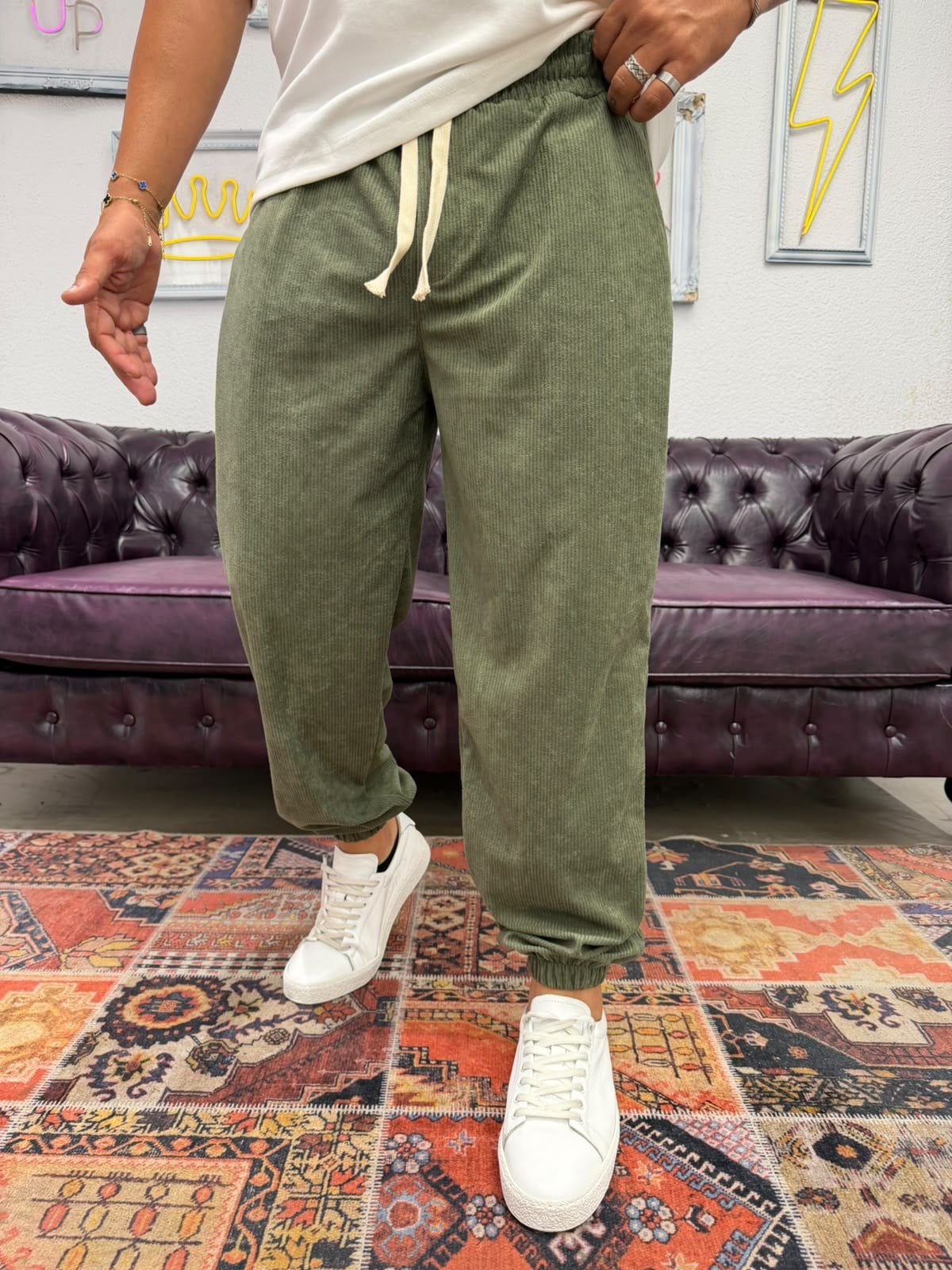 Kadife Bel ve Paça Lastikli Jogger Pantolon Haki