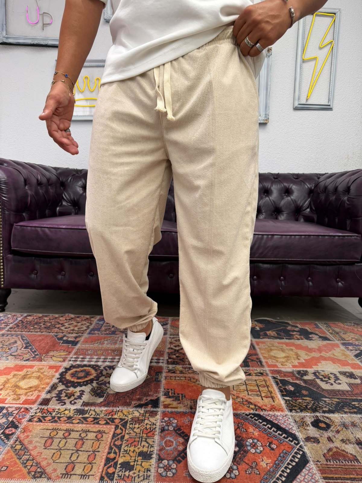 Kadife Bel ve Paça Lastikli Jogger Pantolon Bej