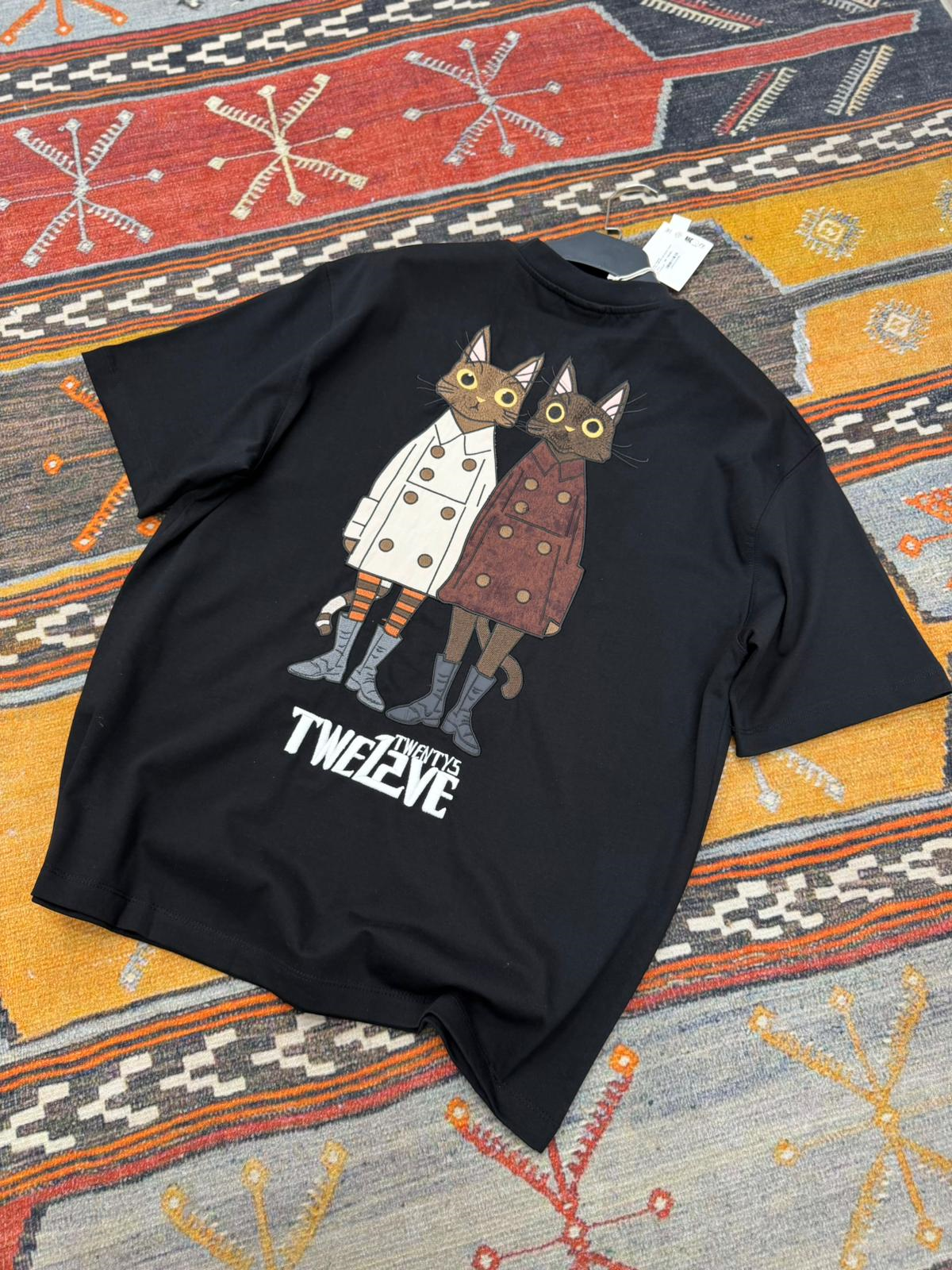 Kedi Full Nakış Oversize Tişört Siyah