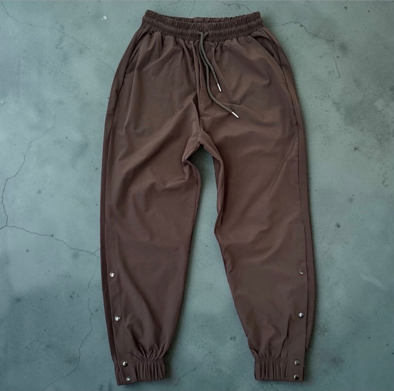 Paraşüt Çıtçıtlı Jogger Acı Kahve