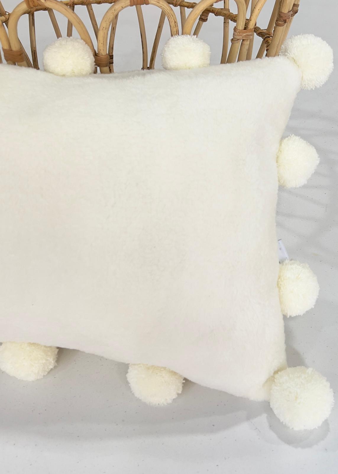 Ekru Ponponlu Yastık 