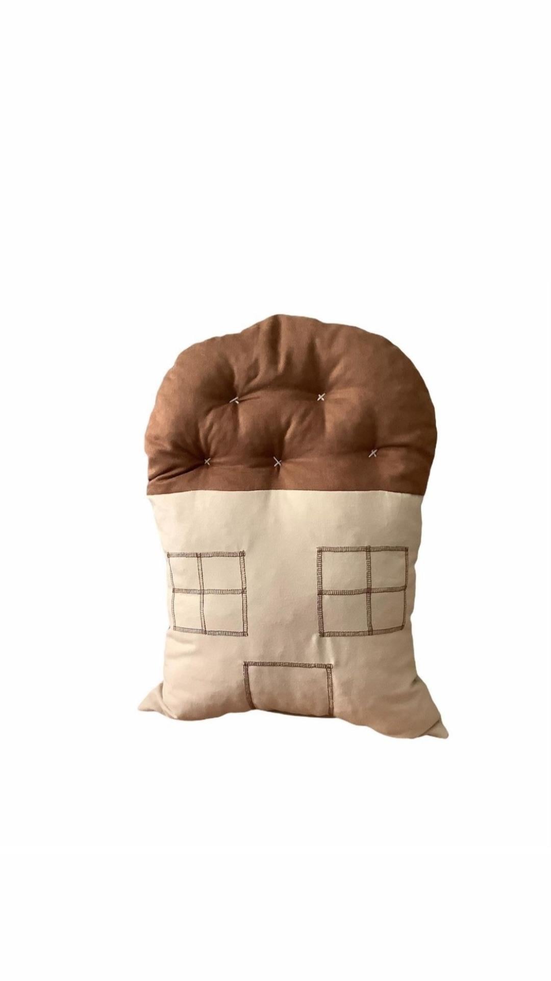 Kahverengi Ev Yastık